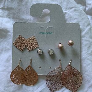 Earring set
